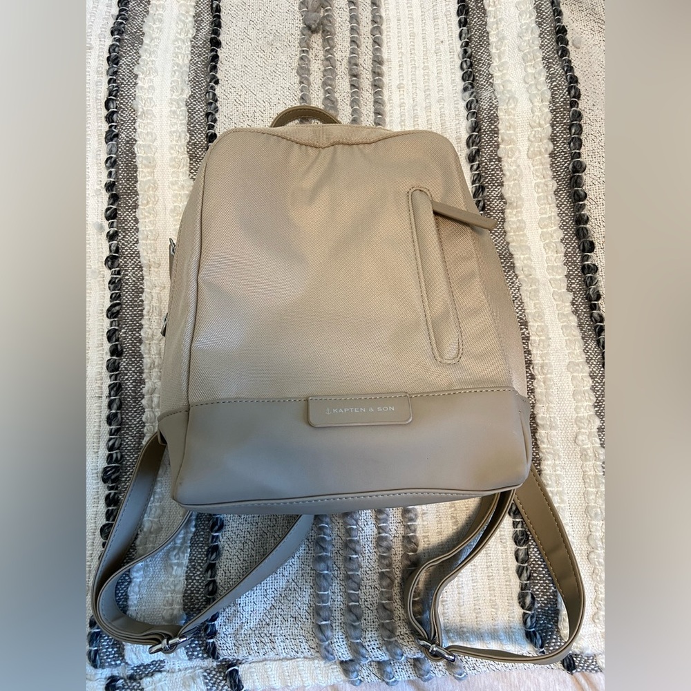 🎅🏼SALE🎅🏼Kapten & Son backpack/purse